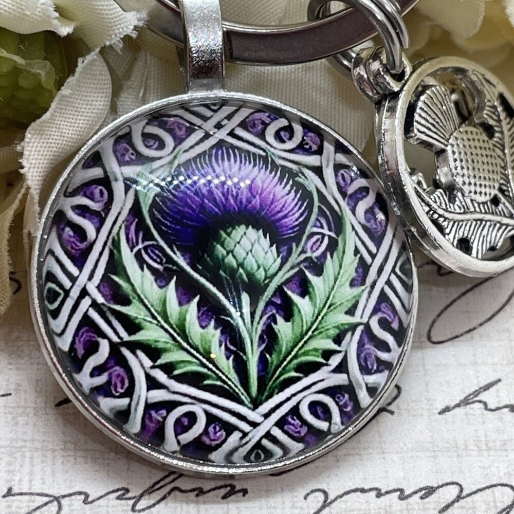 Scottish Thistle Keychain Key Claddagh Heart Gift Box Necklace Irish Crown New